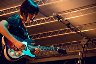 Dum Dum Girls